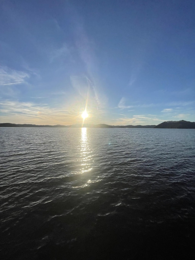 2029 Holly Creek Rd, Celina, TN 38551 - water view