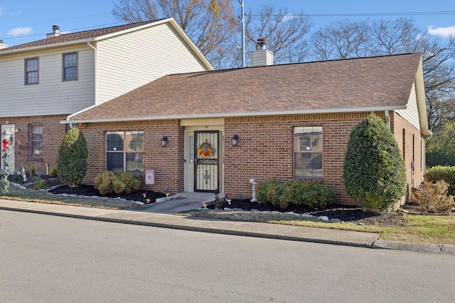 view of front property