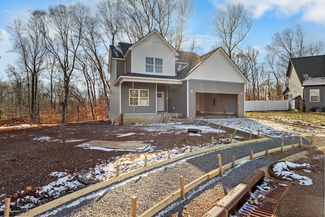 view of front facade with a garage