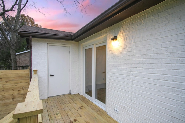 view of deck at dusk