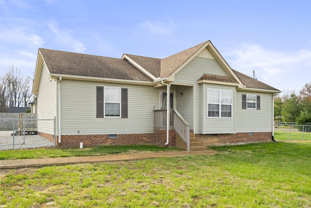 view of front of house with a front lawn