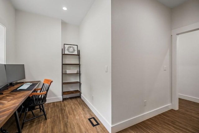 office area with hardwood / wood-style floors