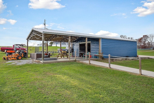 exterior space featuring a yard