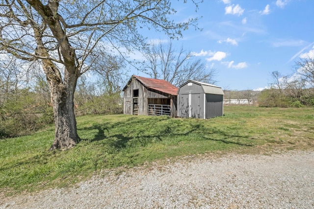 view of outbuilding