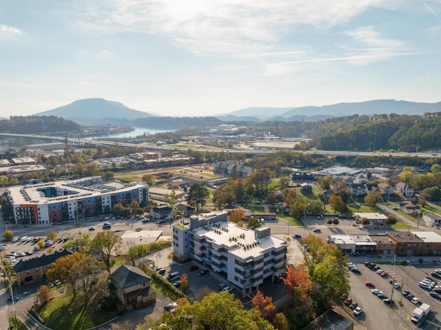 bird's eye view with a mountain view