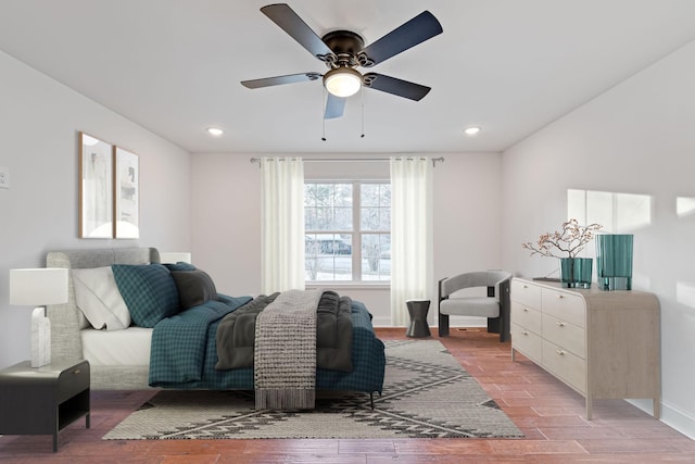 bedroom with ceiling fan