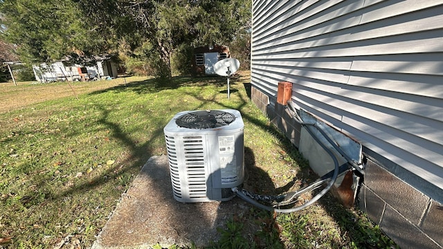 exterior details with central AC