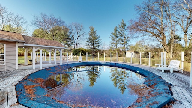 view of swimming pool