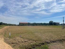 510 Riverfront Dr, Clifton, TN 38425