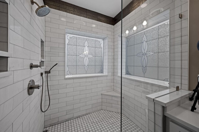 bathroom featuring tiled shower