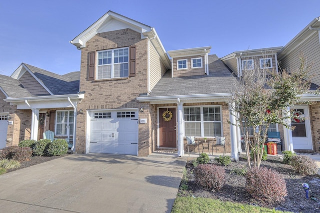 view of front facade featuring a garage