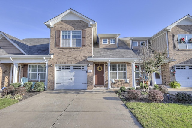 view of front of property featuring a garage