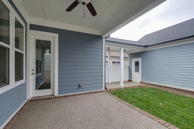 view of patio featuring ceiling fan