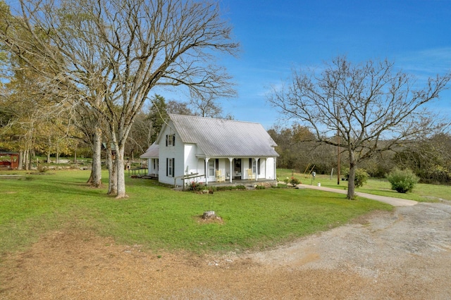 view of front of home featuring a porch and a front yard