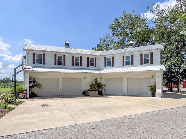 view of front facade with a garage