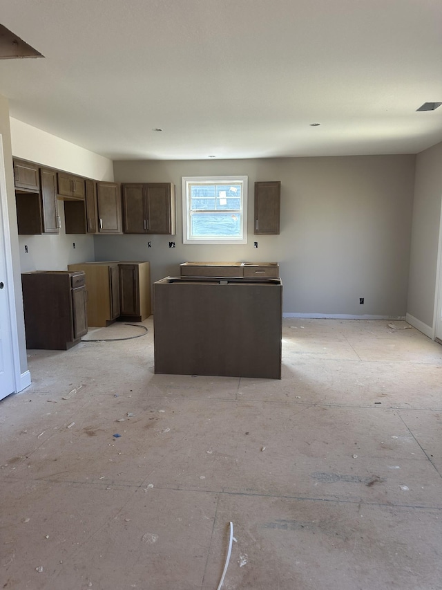 kitchen with visible vents and baseboards