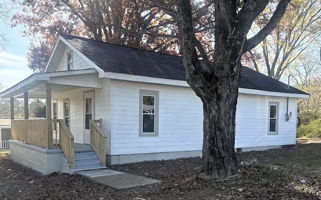 view of front of home featuring covered porch