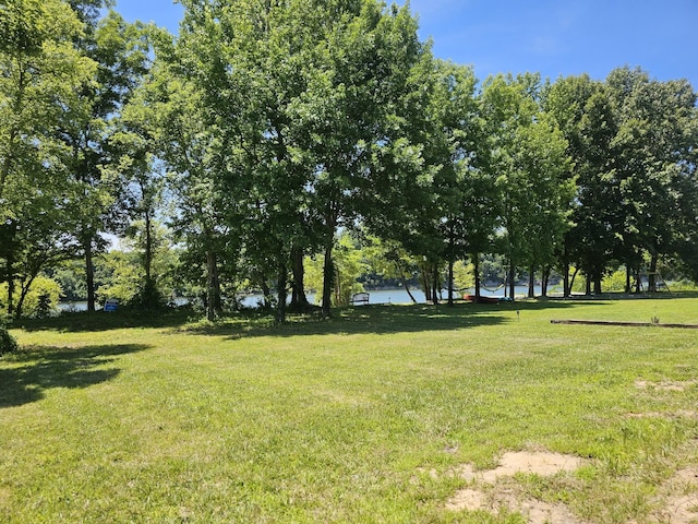 855 Hardin Bottom River Rd, Clifton, TN 38425