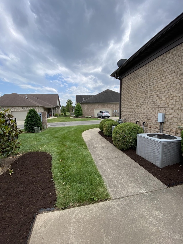 view of yard with cooling unit