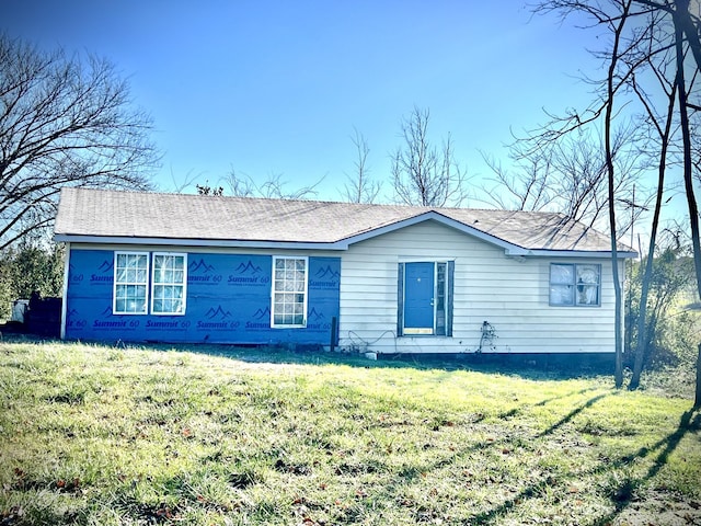 5233 Starks Rd, Cross Plains, TN 37049 - view of front facade featuring a front lawn