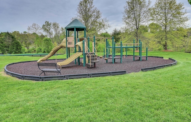 view of jungle gym featuring a yard