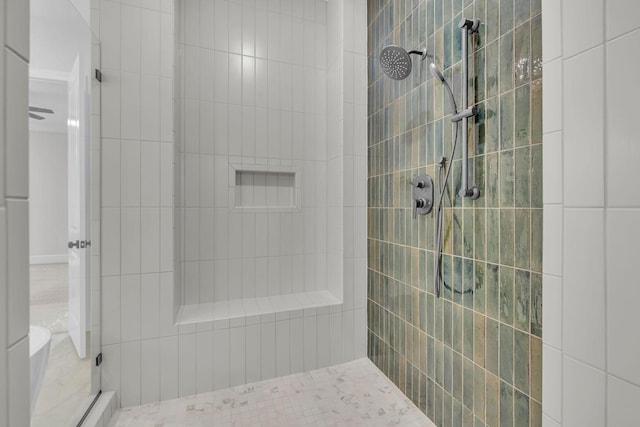 521 Matthew Miller Dr, Smyrna, TN 37167 - bathroom featuring a tile shower