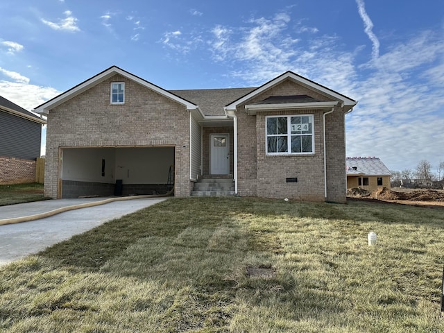 view of front of house with a front lawn