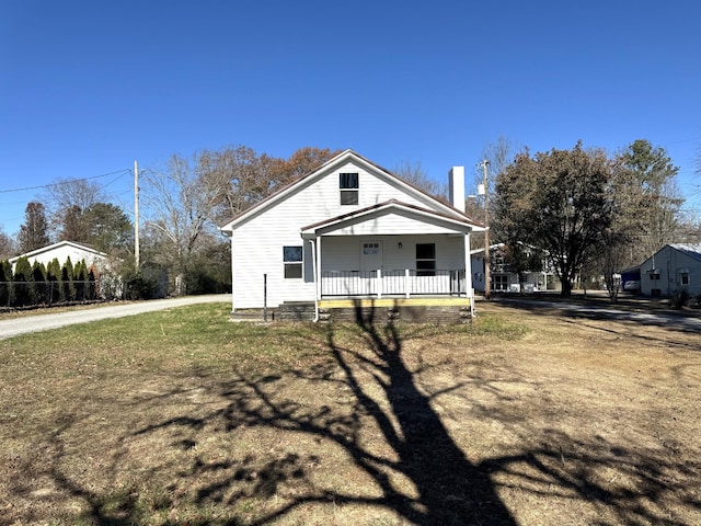 view of front of house featuring covered porch