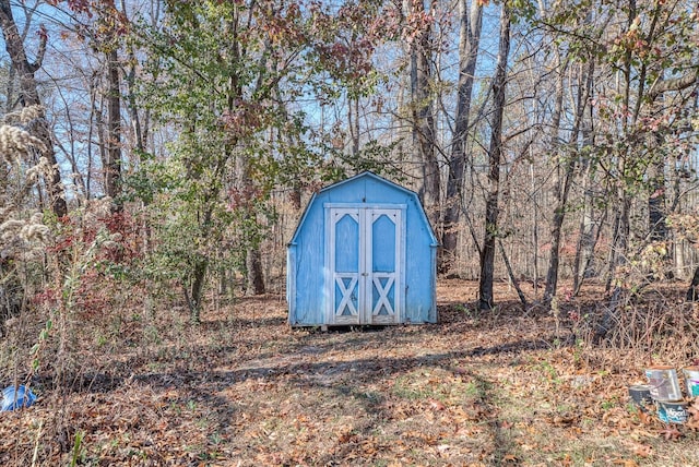 view of outbuilding