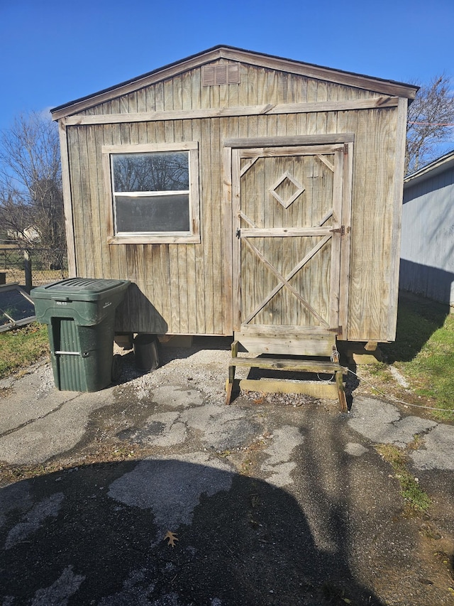 view of outbuilding