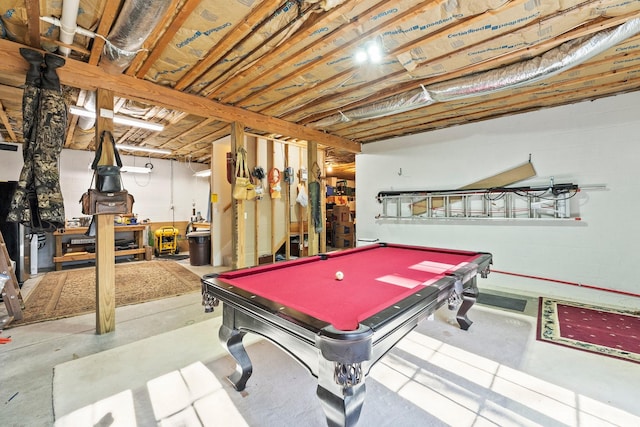 rec room featuring pool table