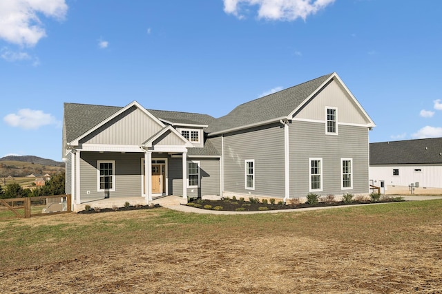 view of front of house with a front yard