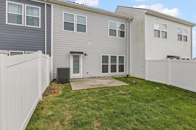 1249 June Wilde Rdg, Spring Hill, TN 37174 - rear view of property with a patio and a fenced backyard