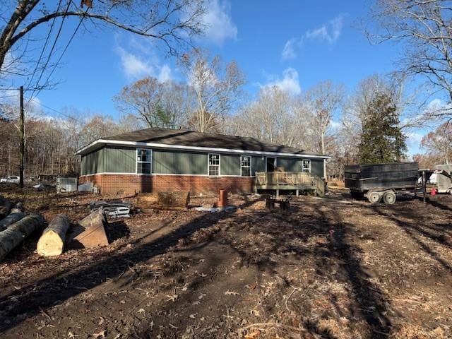 view of front of home featuring a deck