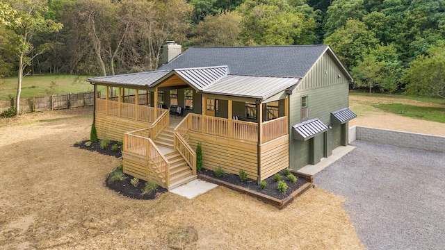 view of front of property featuring a porch