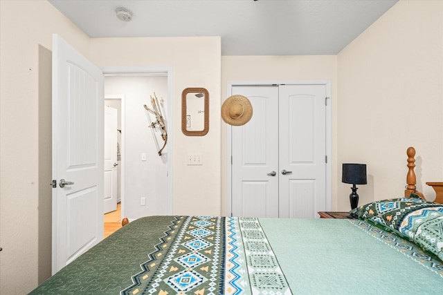 bedroom with a closet