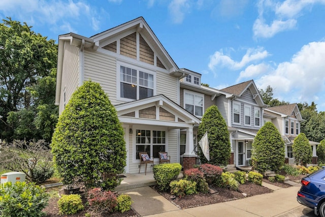 view of front of property with covered porch