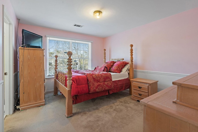 bedroom with carpet flooring