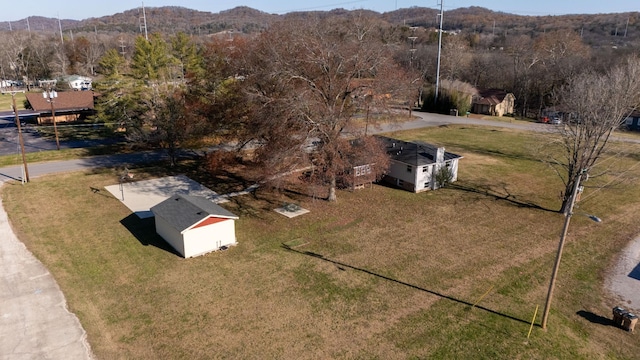 bird's eye view with a mountain view