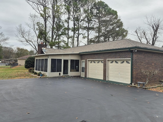 view of front facade with a garage