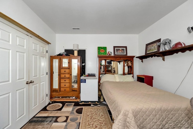 bedroom featuring a closet