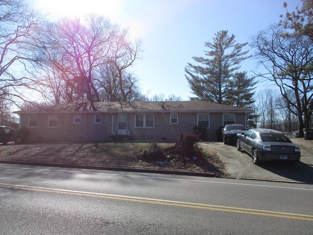 2292 Old Ashland City Rd, Clarksville, TN 37043 - photo 1