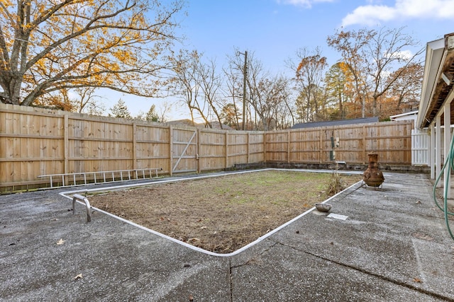 view of yard with a patio area