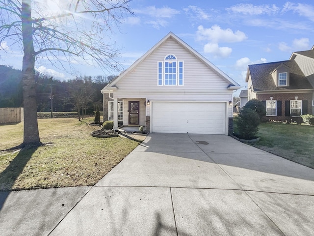 front facade featuring a front lawn