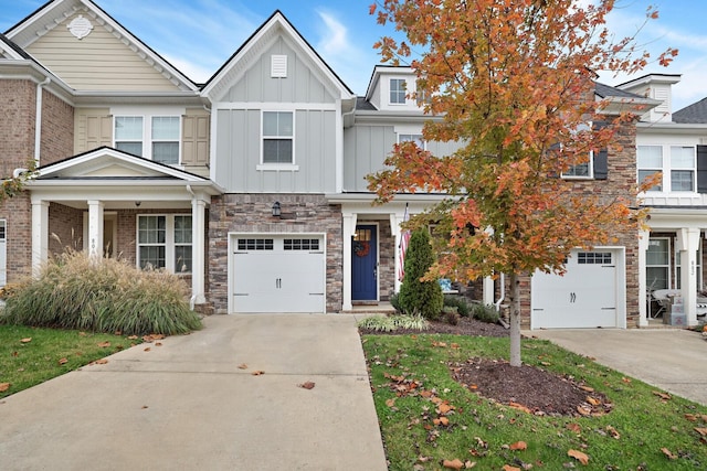 view of front of home featuring a garage