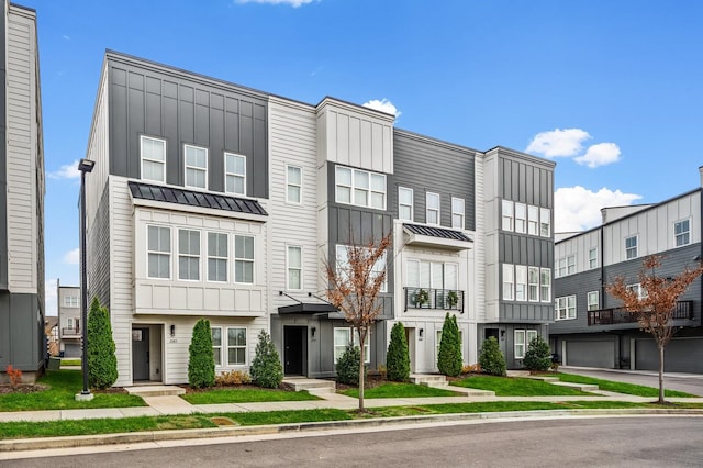 view of townhome / multi-family property