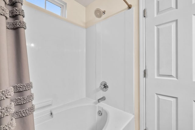 bathroom with shower / bath combination