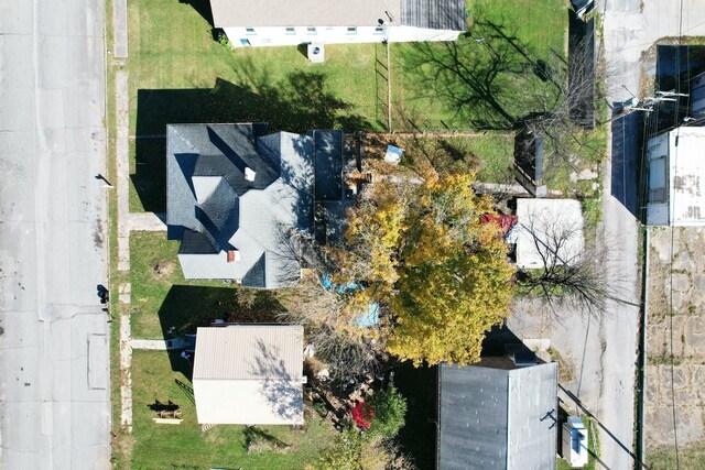 523 Ohio Ave, Etowah, TN 37331 - photo 3