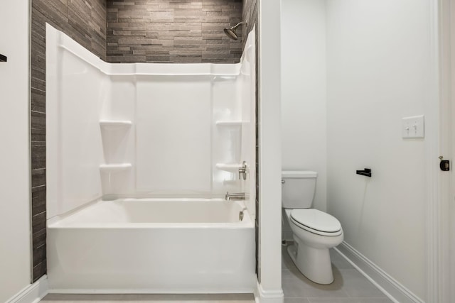 1049 Gholson Rd, Clarksville, TN 37043 - full bath with shower / bathtub combination, baseboards, and toilet