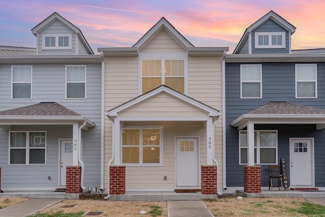 multi unit property with a porch